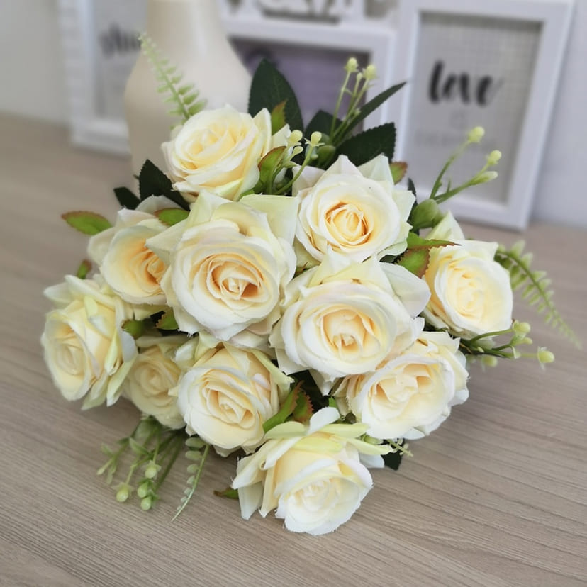 Искусственные цветы в Калуге | Цветы искусственные «Розы острые», молочно-персиковые, букет