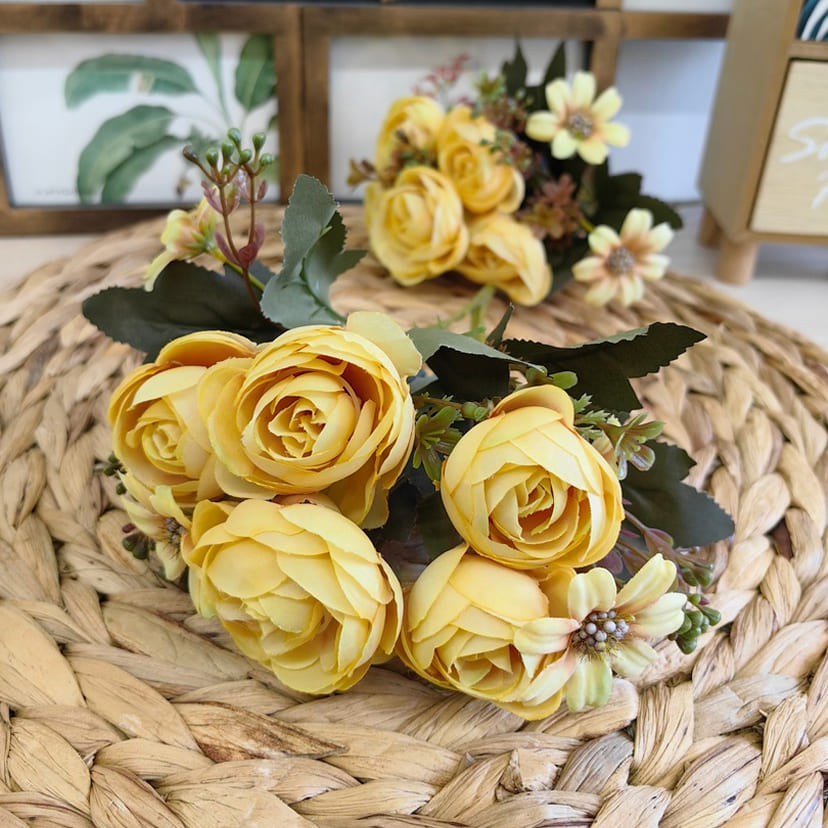 Искусственные цветы в Калуге | Цветы искусственные «Камелии с мелкоцветом», желтые, букет